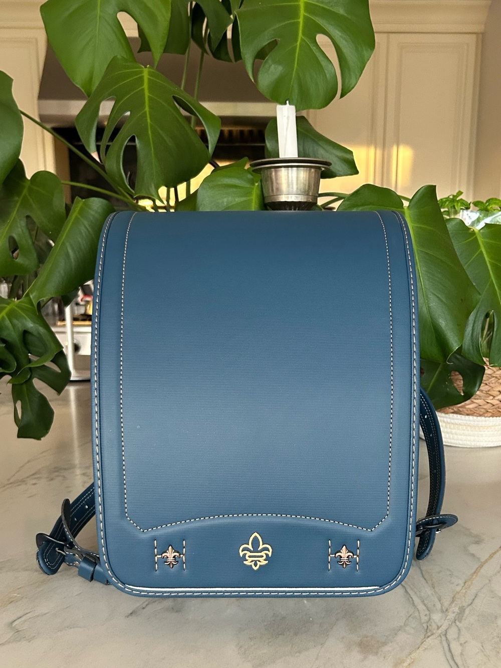 NWOT Classic JapaneseRadoseru Blue Structured Crossbody Bag with Fleur Accent